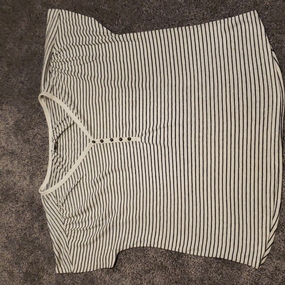 Old Navy Tops - 5/$25- White and Black Striped Top